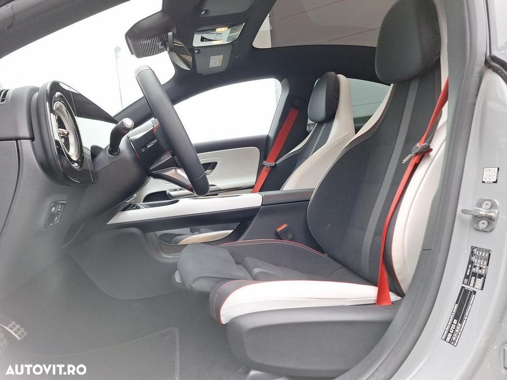 Mercedes-Benz CLA - 15