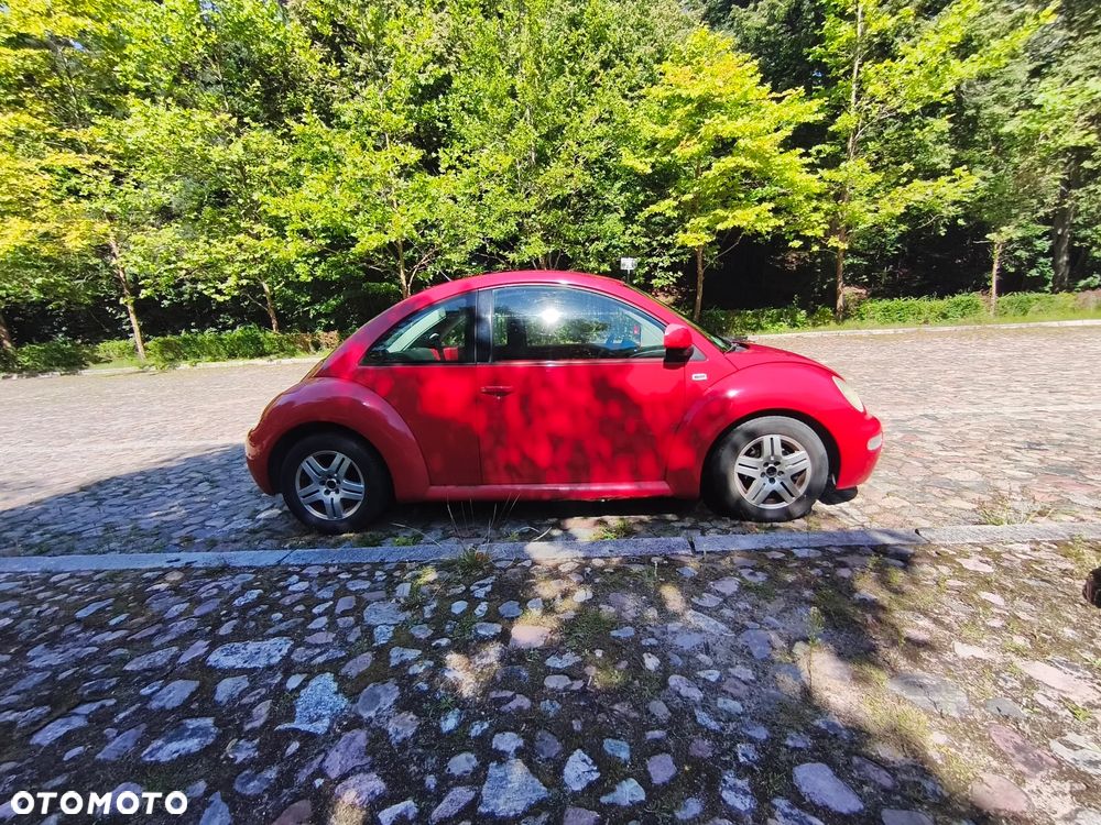 Volkswagen New Beetle - 3
