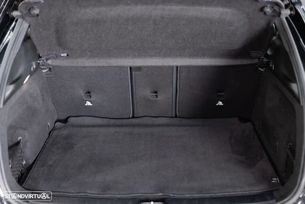 Mercedes-Benz GLA 180 d Business Solutions - 8