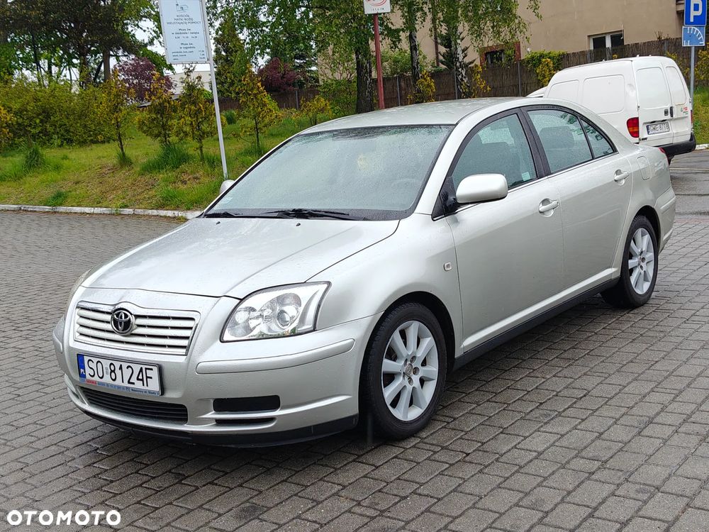 Toyota Avensis 1.8 VVT-i Sol - 17