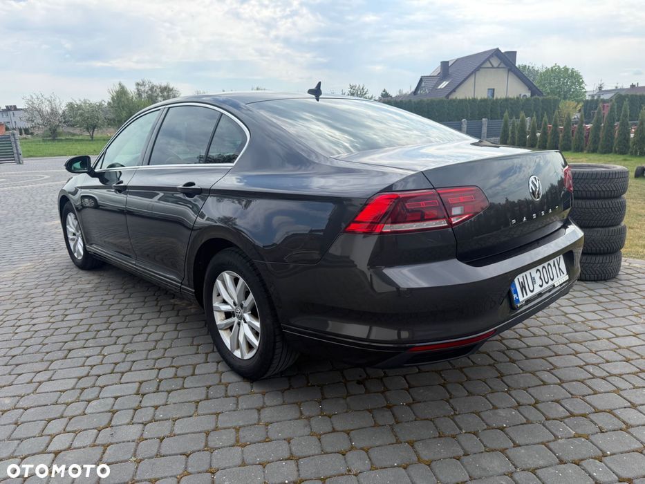 Volkswagen Passat 1.5 TSI EVO Elegance DSG - 4