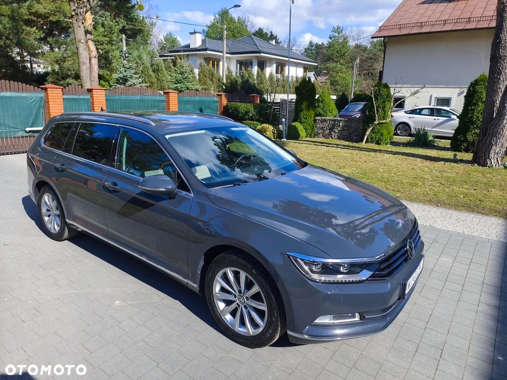 Volkswagen Passat - 4