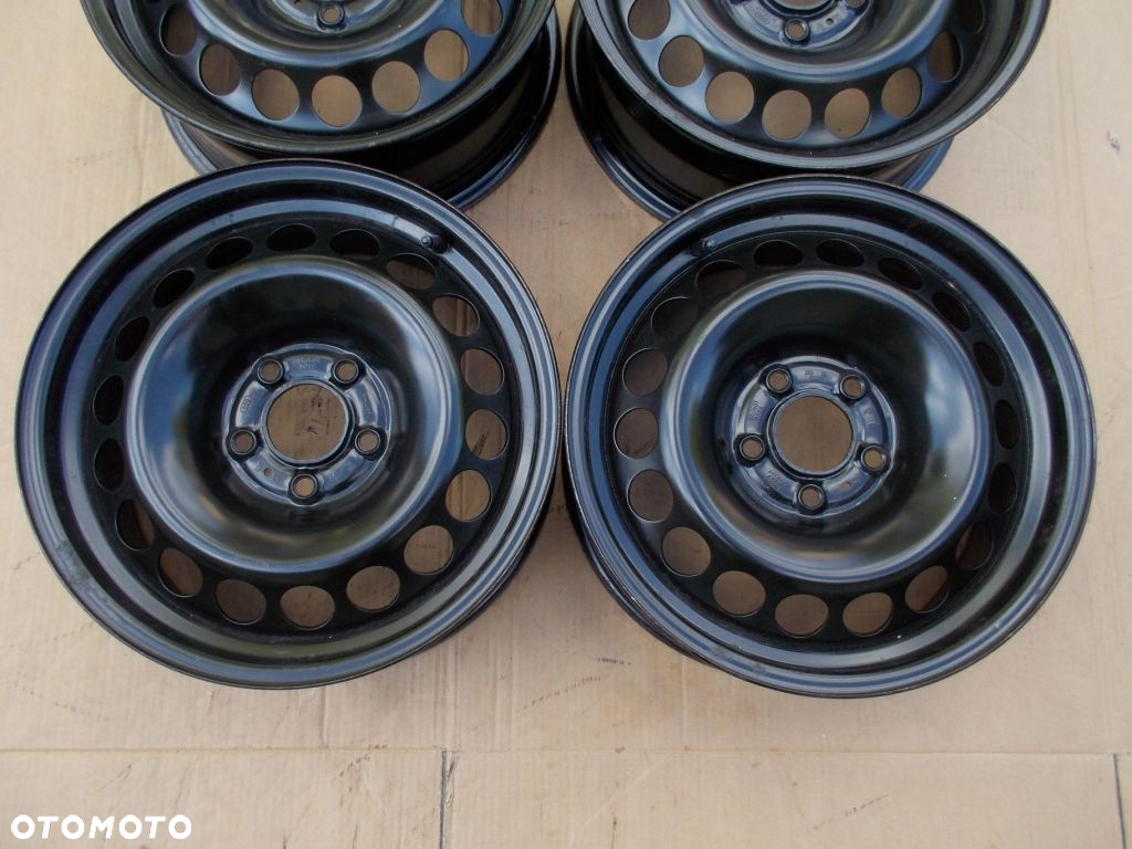 4x Felgi 16 Audi A4 B8 A6 C7 7j 5x112 ET39 / 8K0601027A - 4