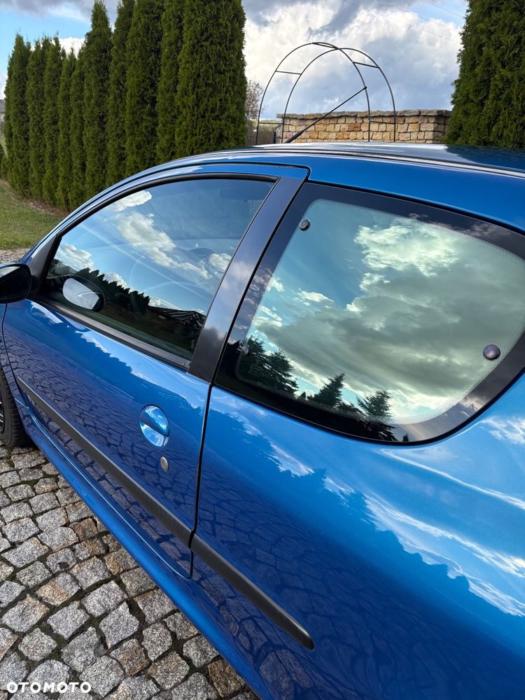 Peugeot 206 2003 photo 5