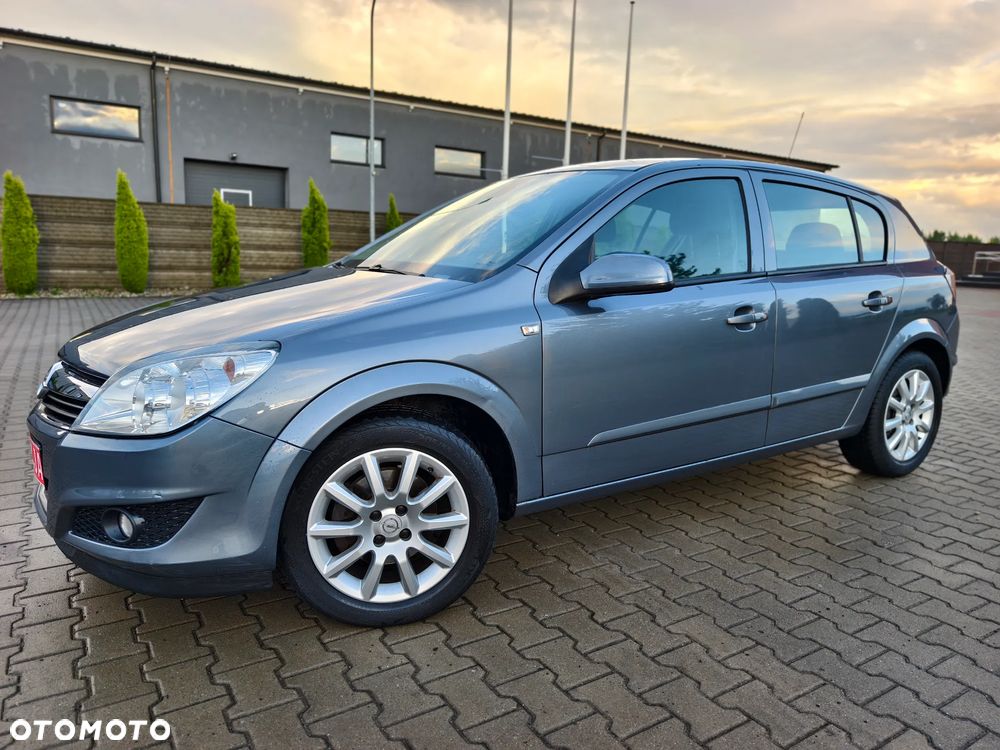 Opel Astra 1.6 Essentia - 31