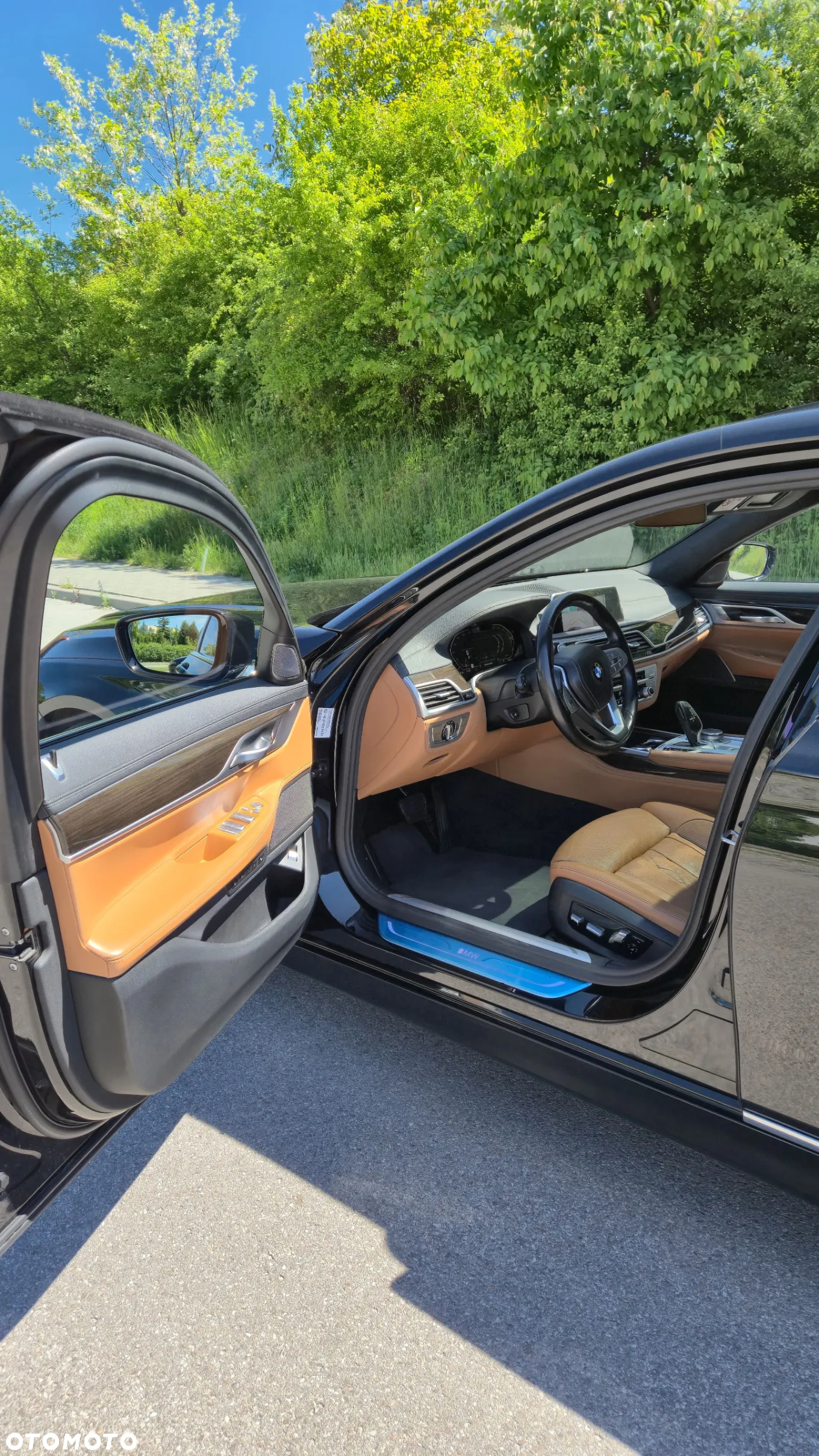 BMW Seria 7 750Li xDrive - 14