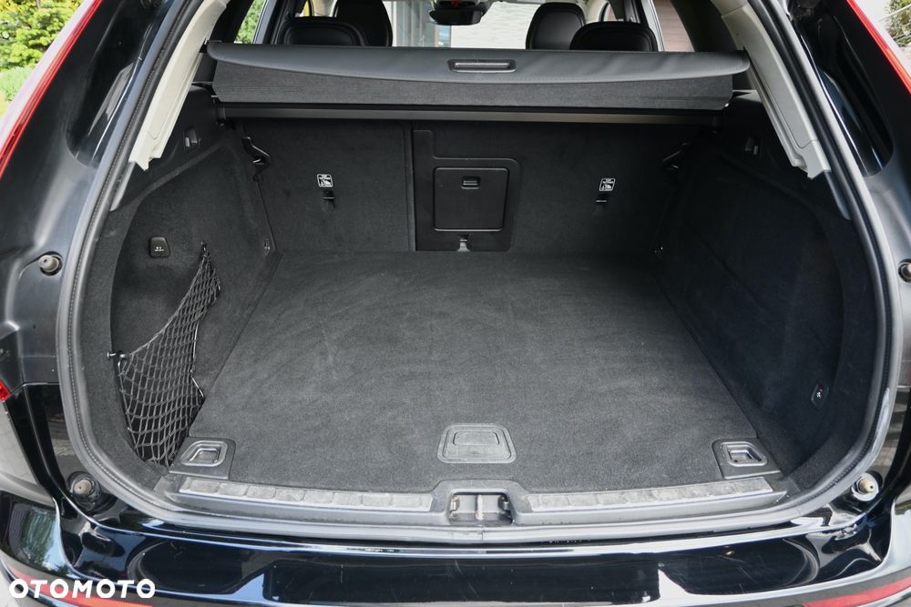 Volvo XC 60 D4 Geartronic Momentum - 34
