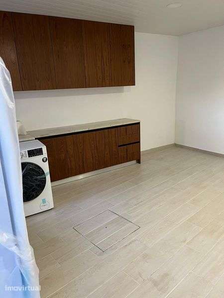 Apartamento T1 + 1 - Grande imagem: 2/6