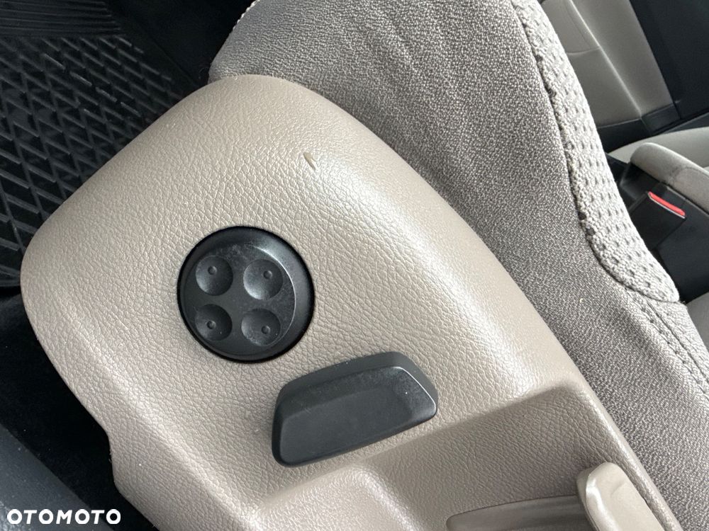 Volkswagen Passat - 21