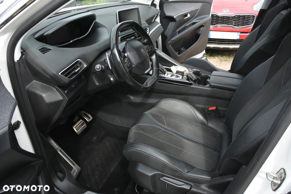 Peugeot 3008 PureTech 130 Stop & Start EAT6 Allure - 11