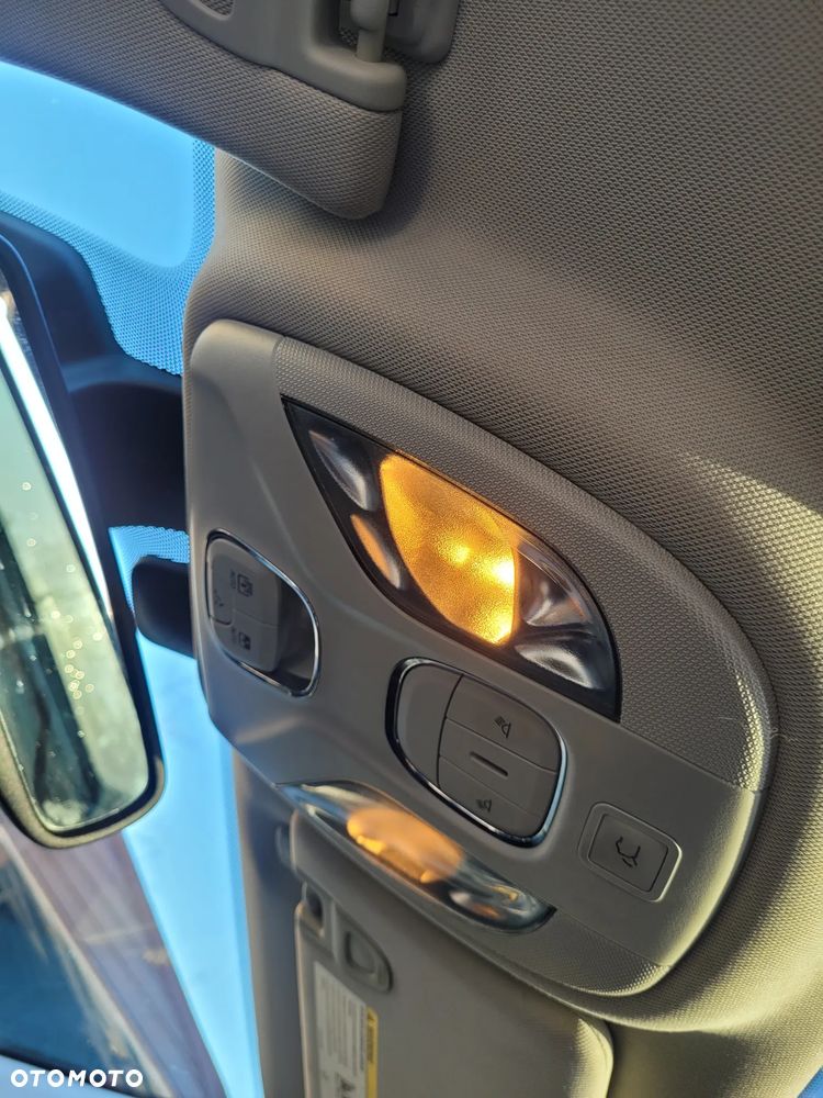 Jeep Compass - 24