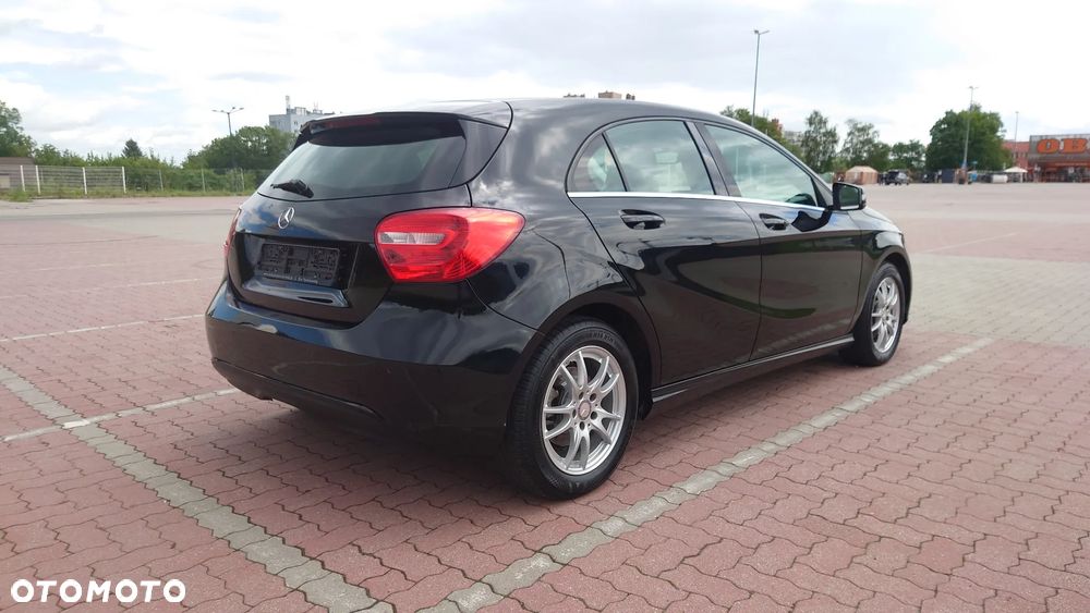 Mercedes-Benz Klasa A 180 (BlueEFFICIENCY) - 14