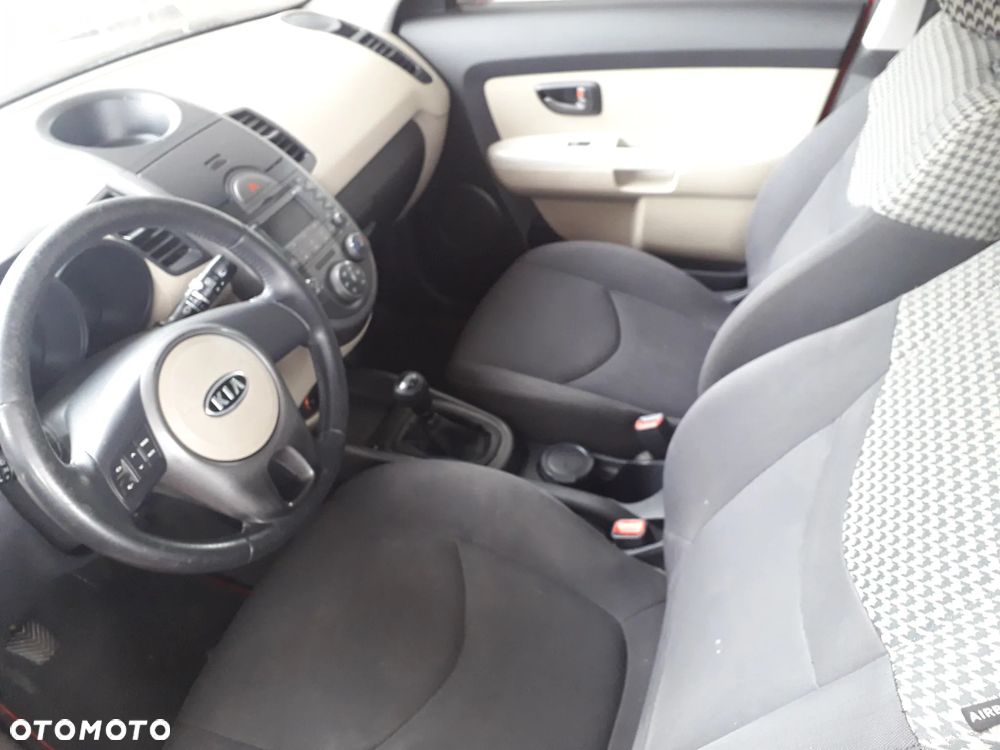 Kia Soul 1.6 L - 35