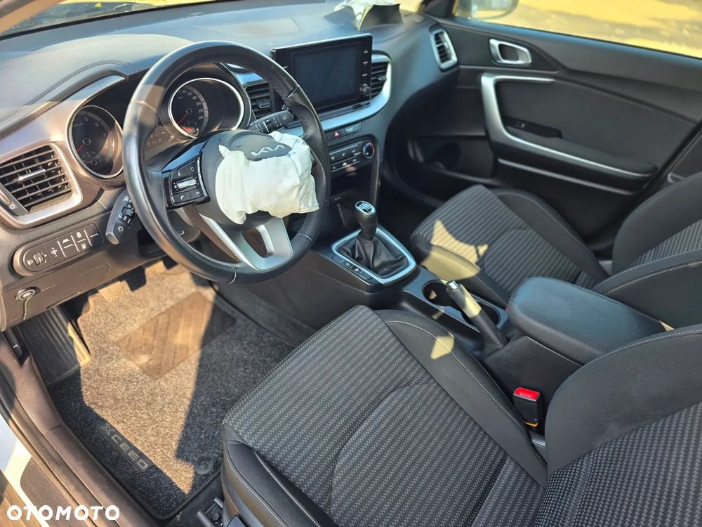 Kia XCeed 1.0 T-GDI L Business Line - 18