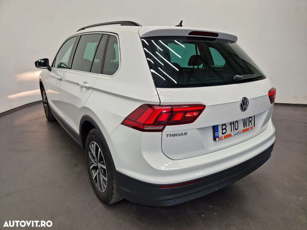 Volkswagen Tiguan - 4