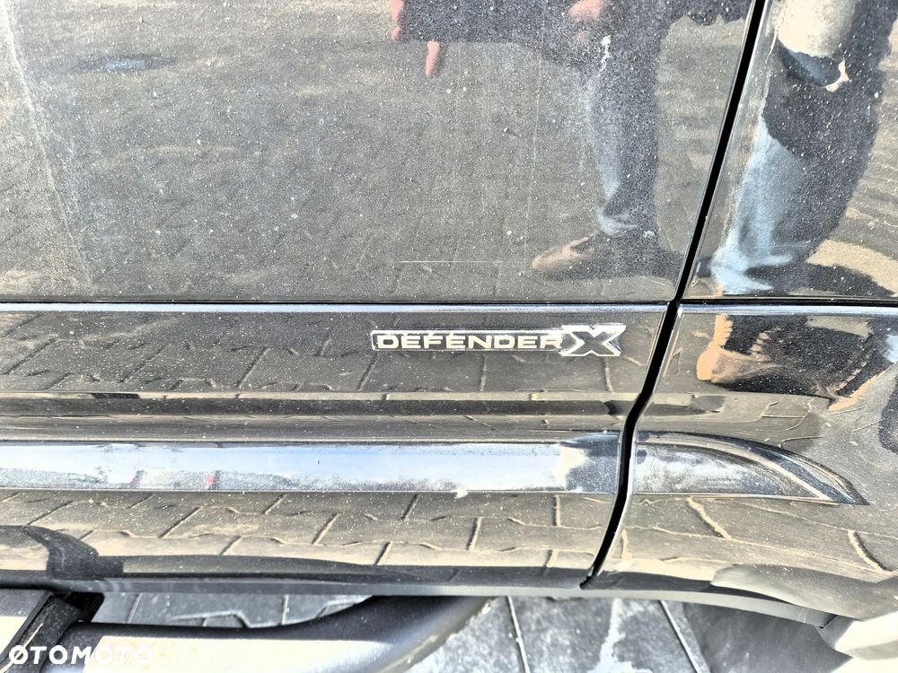 Land Rover Defender 3.0 P400 mHEV X - 9