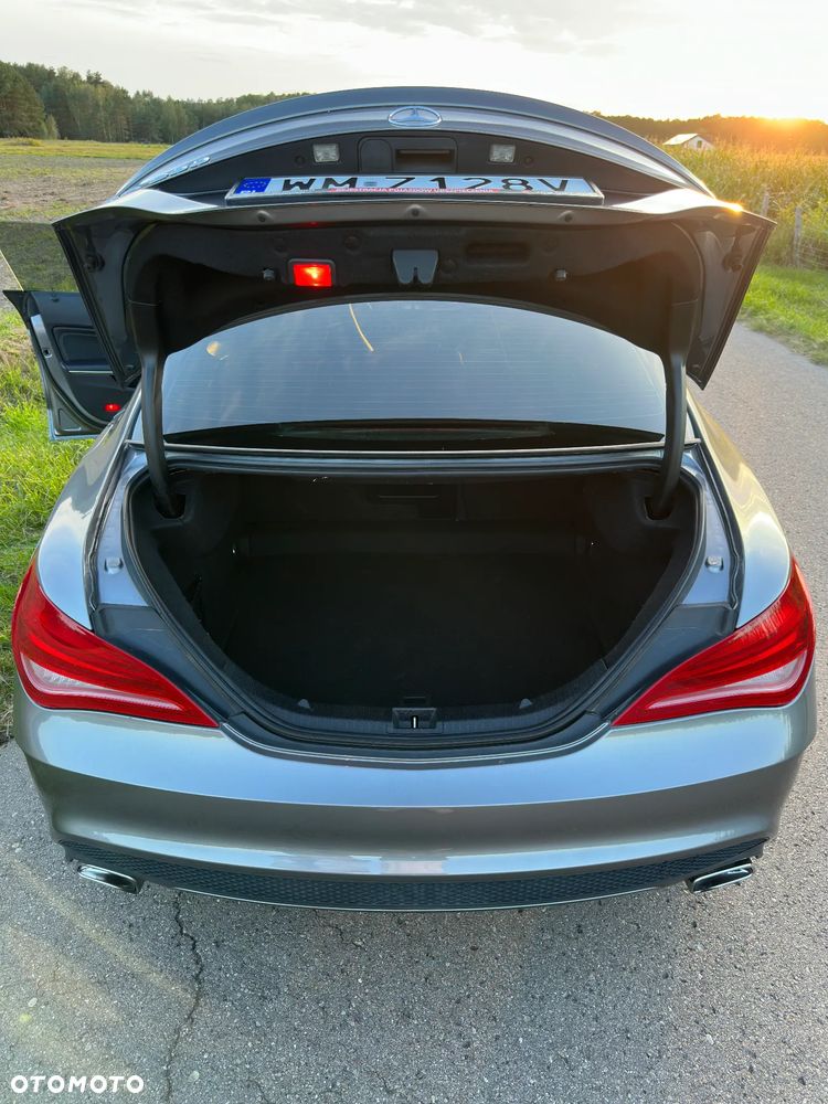 Mercedes-Benz CLA 250 Sport 7G-DCT - 12