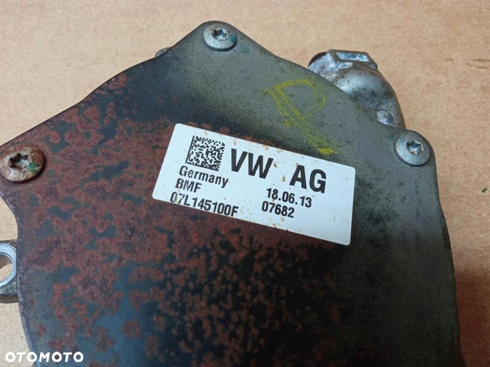 POMPA VACUM VAKUM AUDI A8 D4 4.0 TFSI 07L145100F - 3