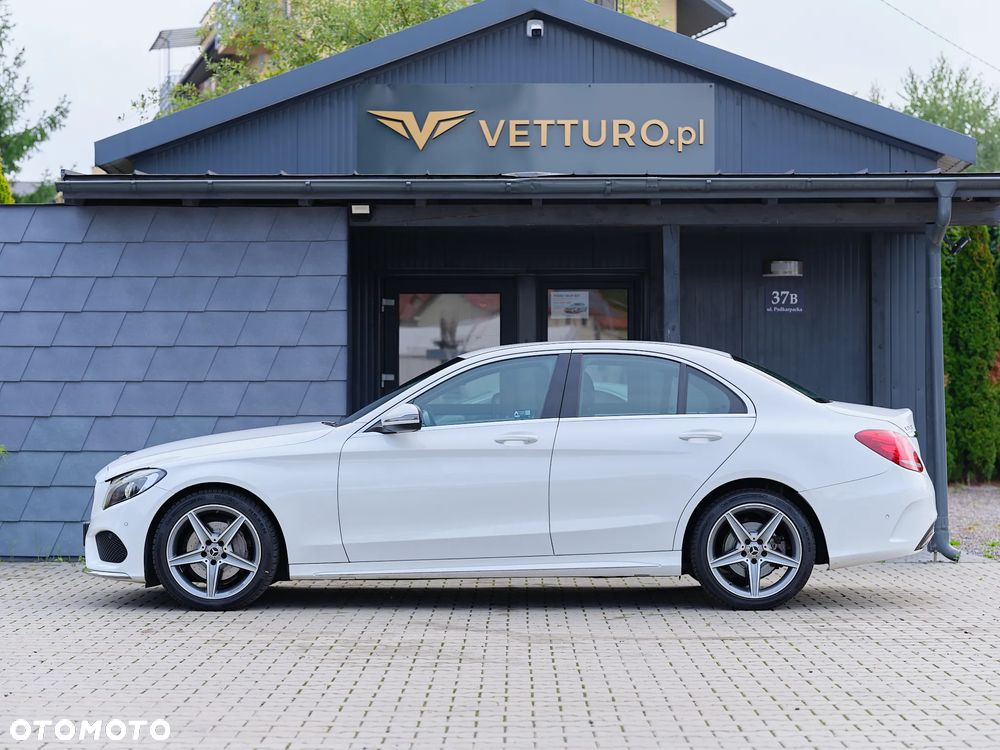 Mercedes-Benz Klasa C 200 4-Matic 9G-TRONIC - 11