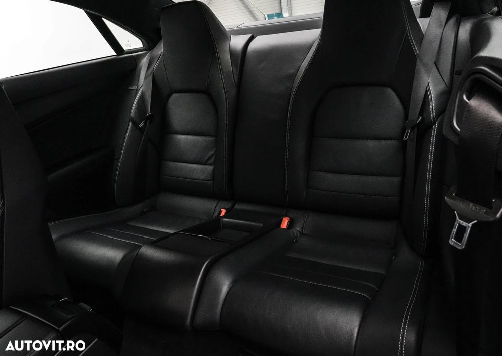 Mercedes-Benz E - 15