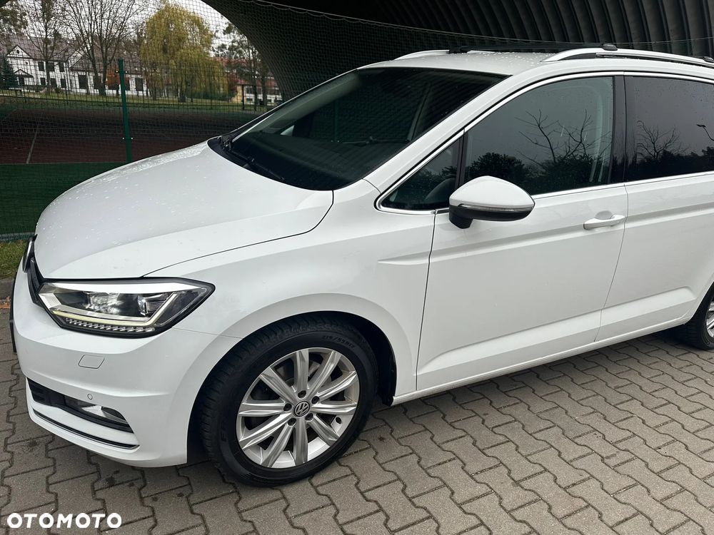 Volkswagen Touran - 34