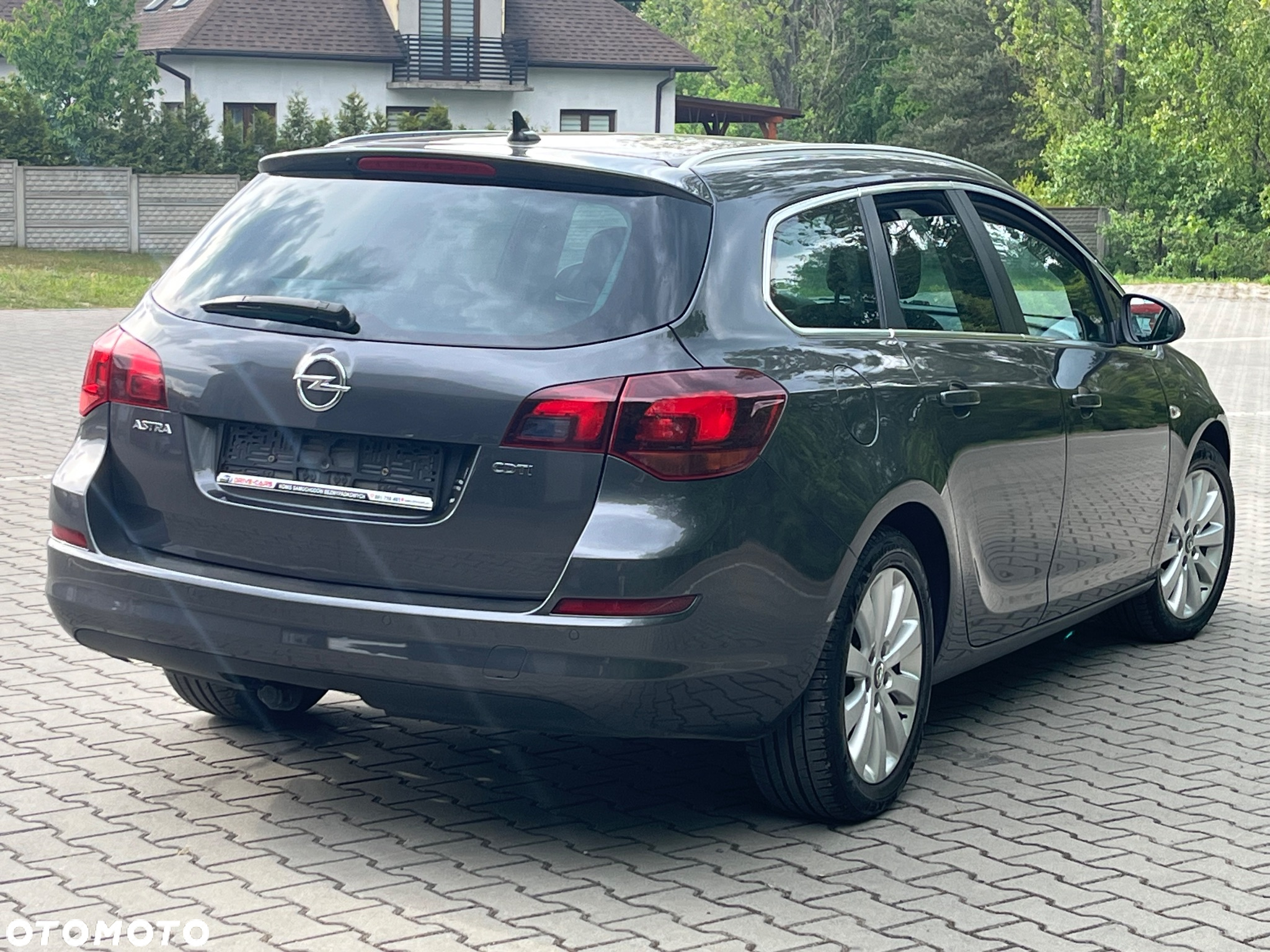Opel Astra IV 1.7 CDTI Cosmo - 4