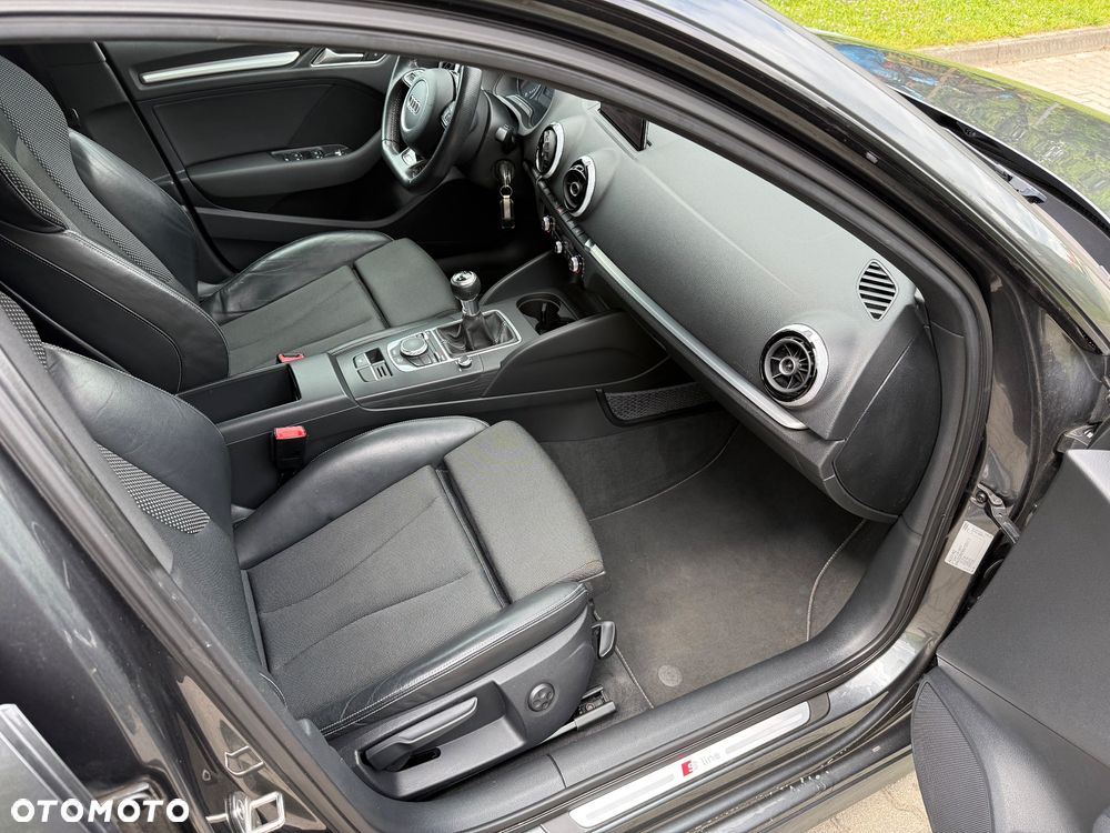 Audi A3 Sportback 2.0 TDI (clean diesel) S line Sportpaket - 12