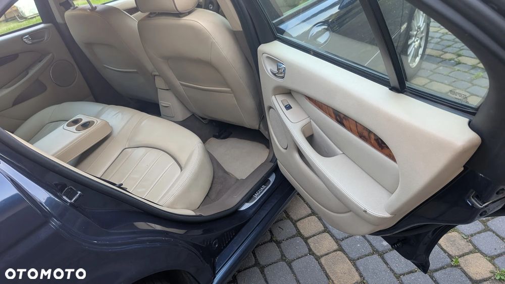Jaguar X-Type 2.2 Executive - 15