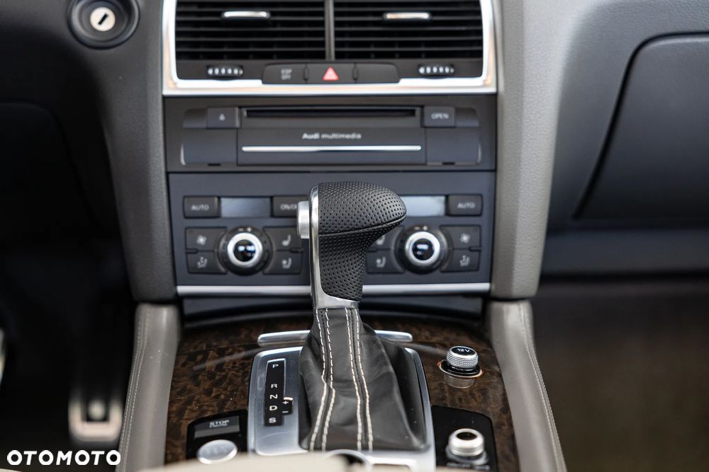 Audi Q7 3.0 TDI Quattro Tiptronic - 23