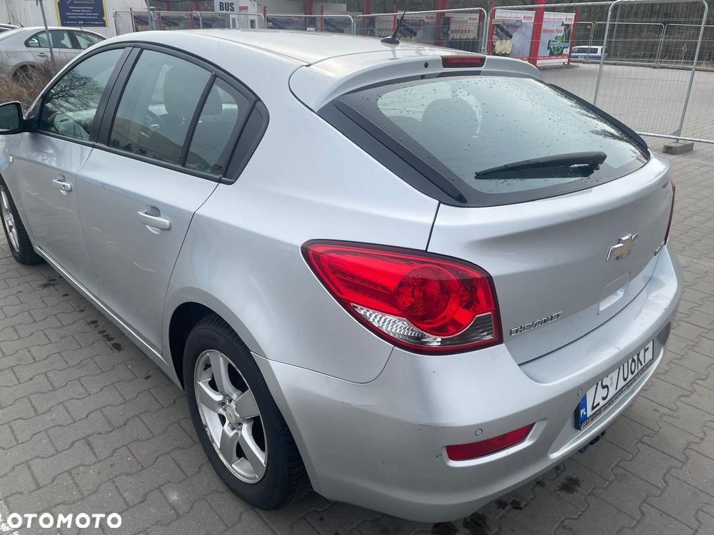 Chevrolet Cruze 1.8 LT - 6
