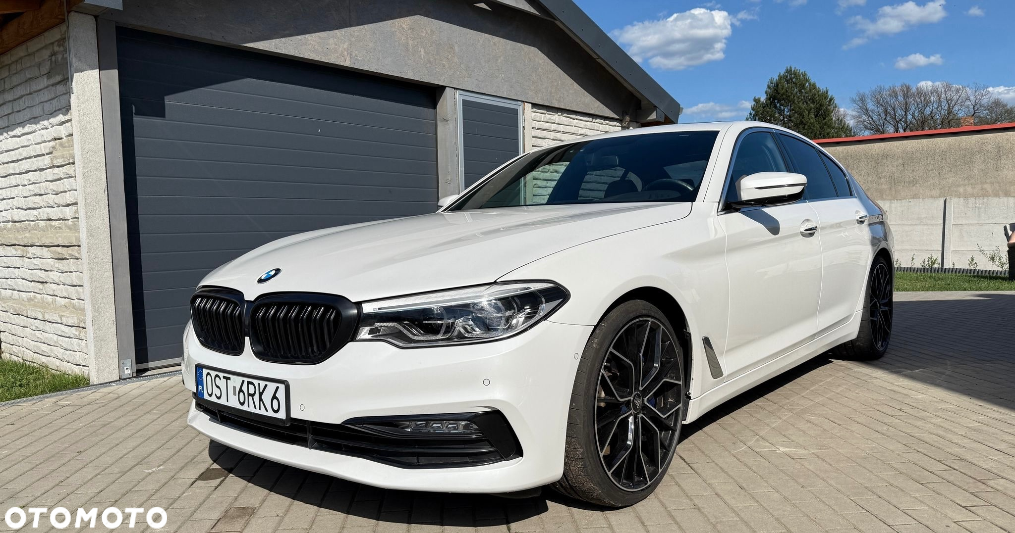 BMW Seria 5 540i xDrive GPF Luxury Line sport - 3