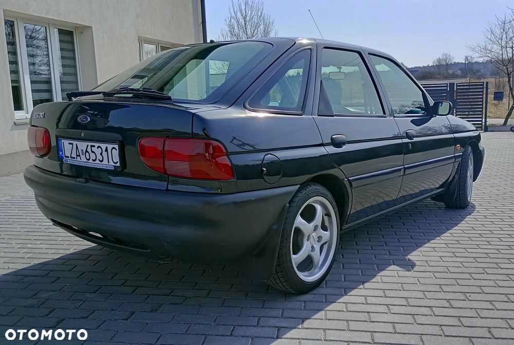 Ford Escort - 3