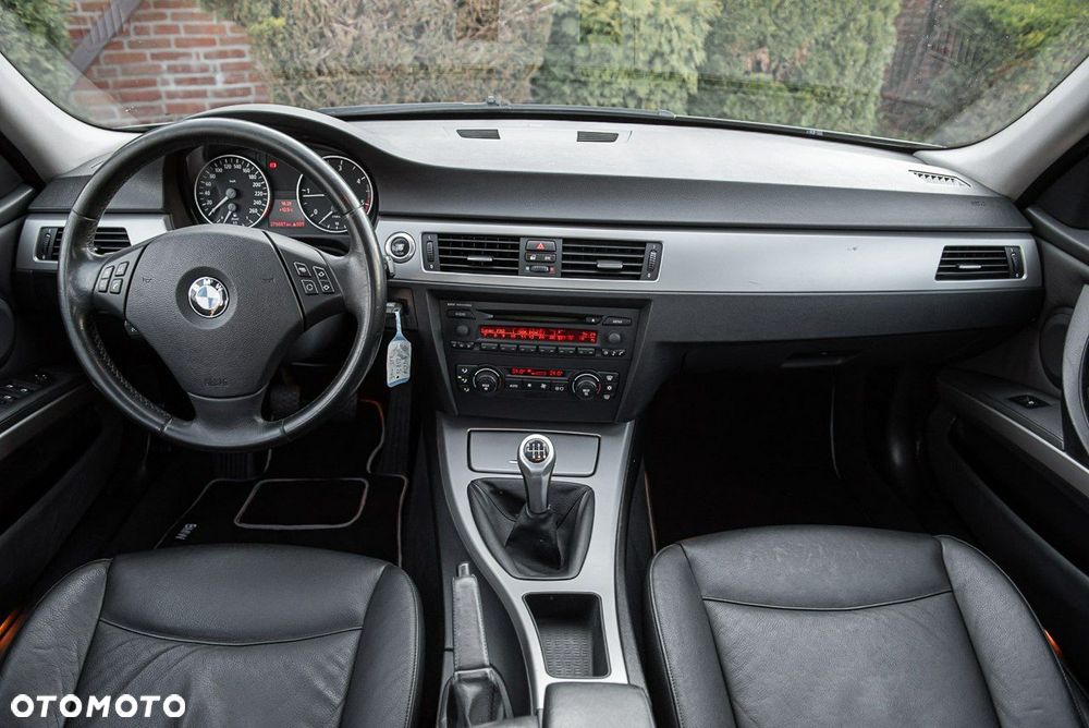 BMW Seria 3 320d - 5
