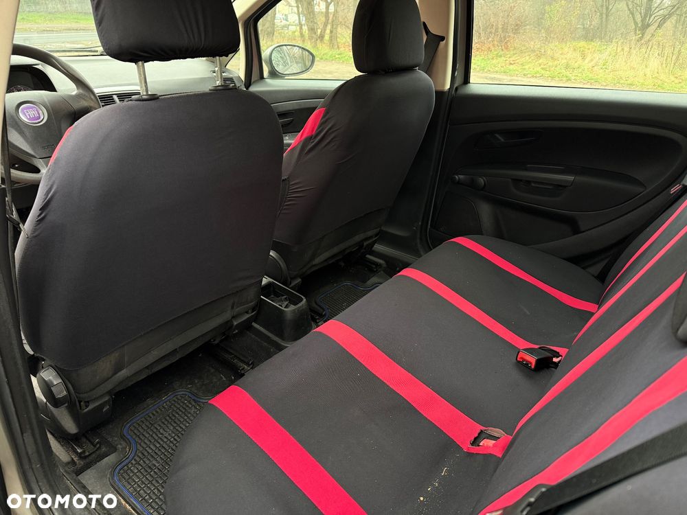 Fiat Grande Punto - 9