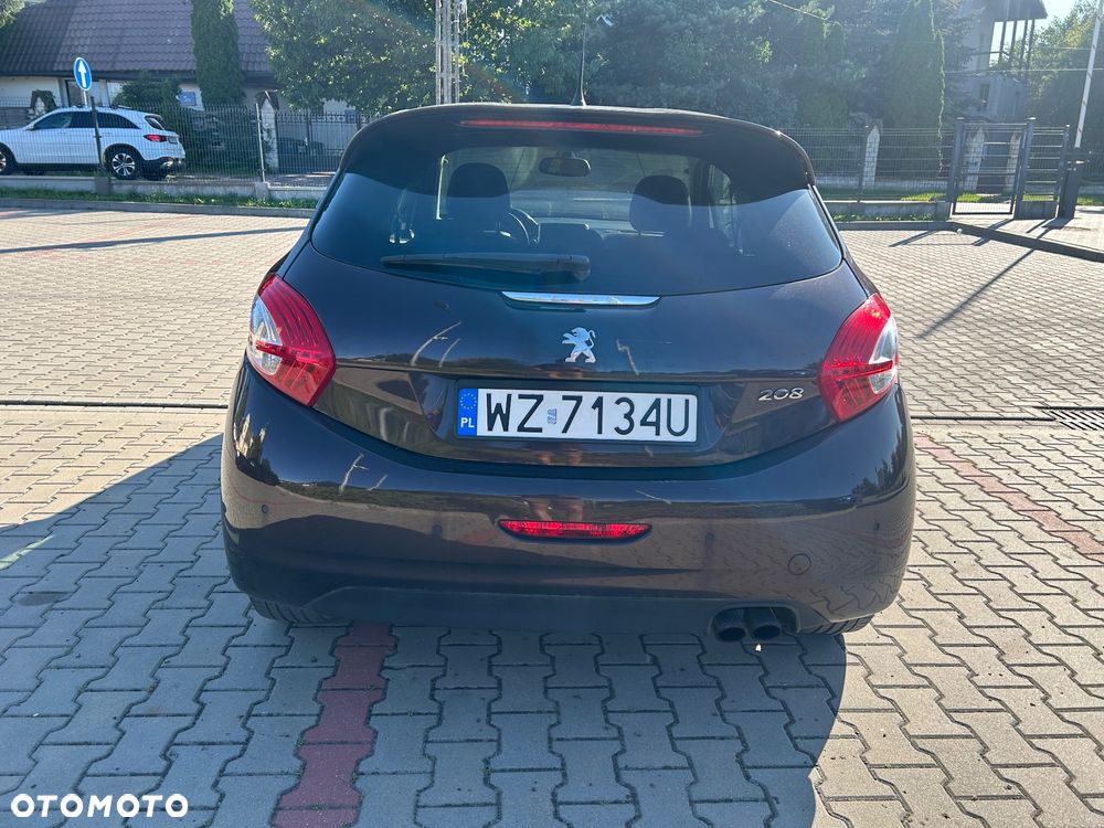 Peugeot 208 1.6 THP Allure - 4