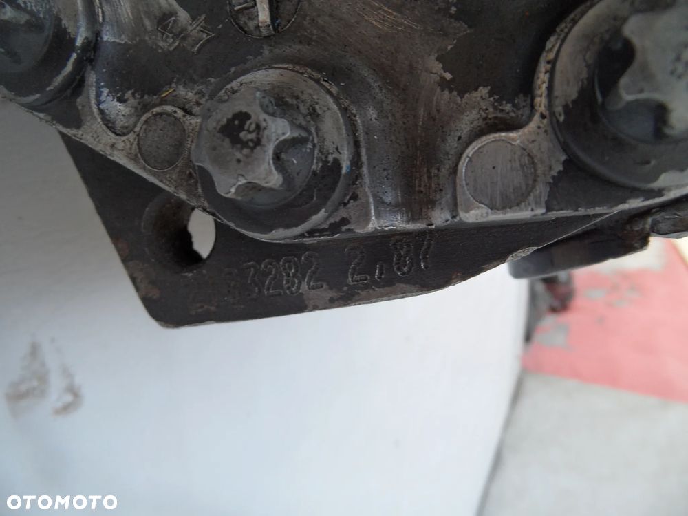 MOST TYLNY DYFERENCJAŁ TYŁ MERCEDES C KLASA W203 2.87 - 6