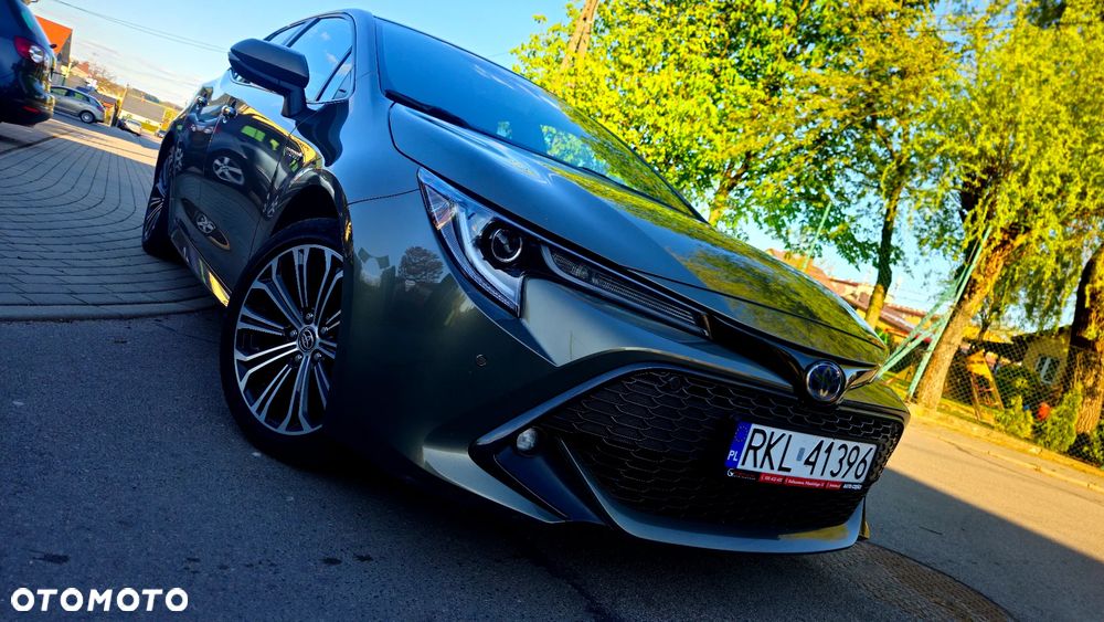 Toyota Corolla 2.0 Hybrid Comfort - 2