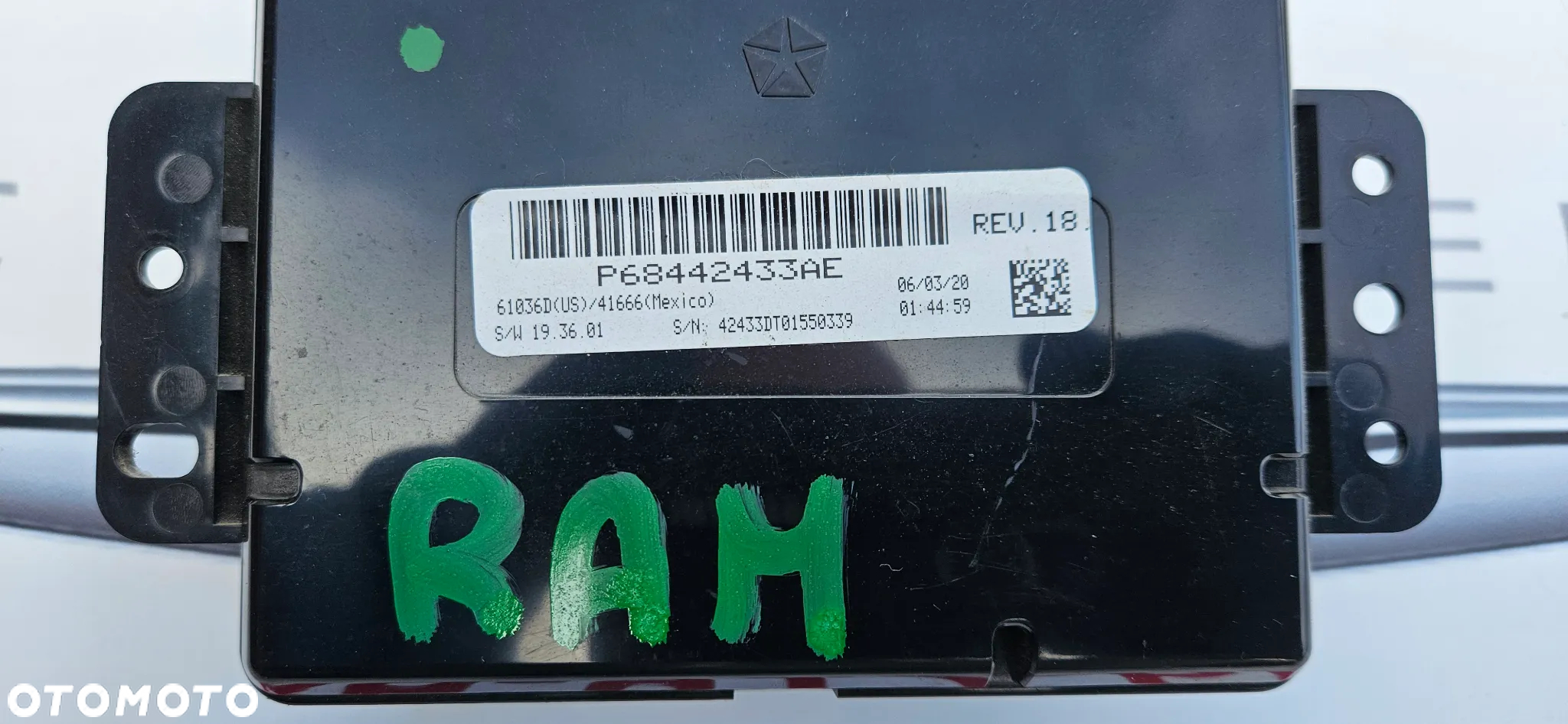 RAM 1500 V 5 2019- Sterownik klimatyzacji Moduł klimy AC Sterownik nawiewu P68442433AE - 2