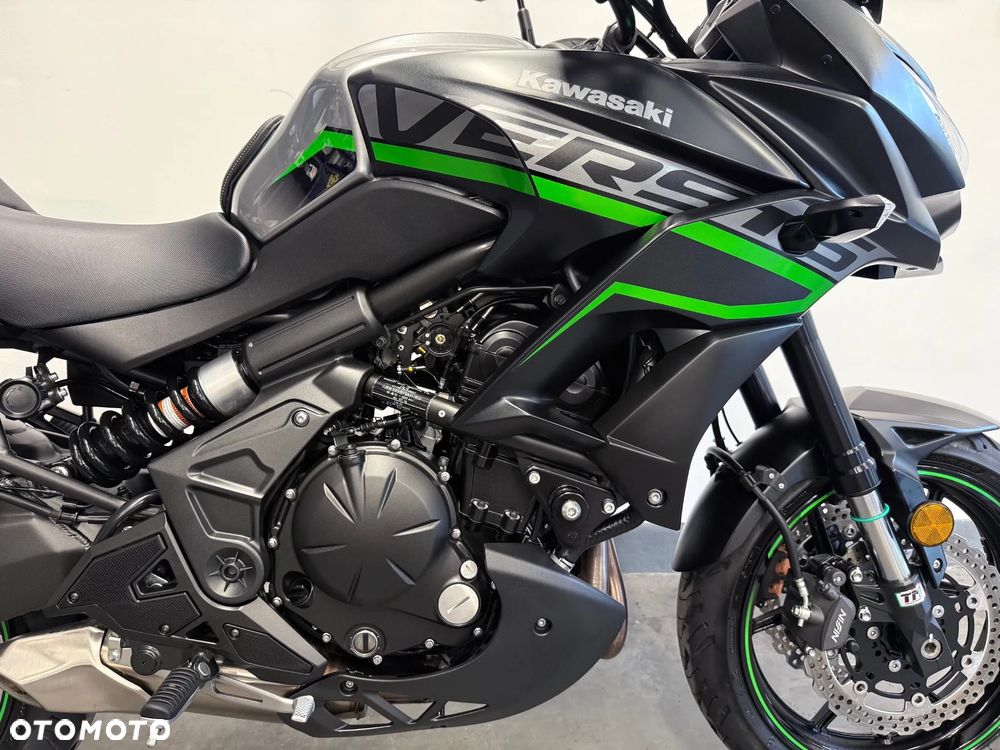 Kawasaki Versys 650 - 12