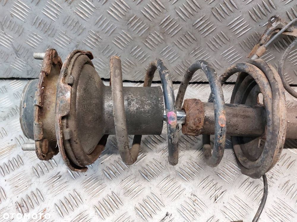 AMORTYZATOR ZWROTNICA PRAWY PRZÓD AVENSIS T22 1.6 - 6