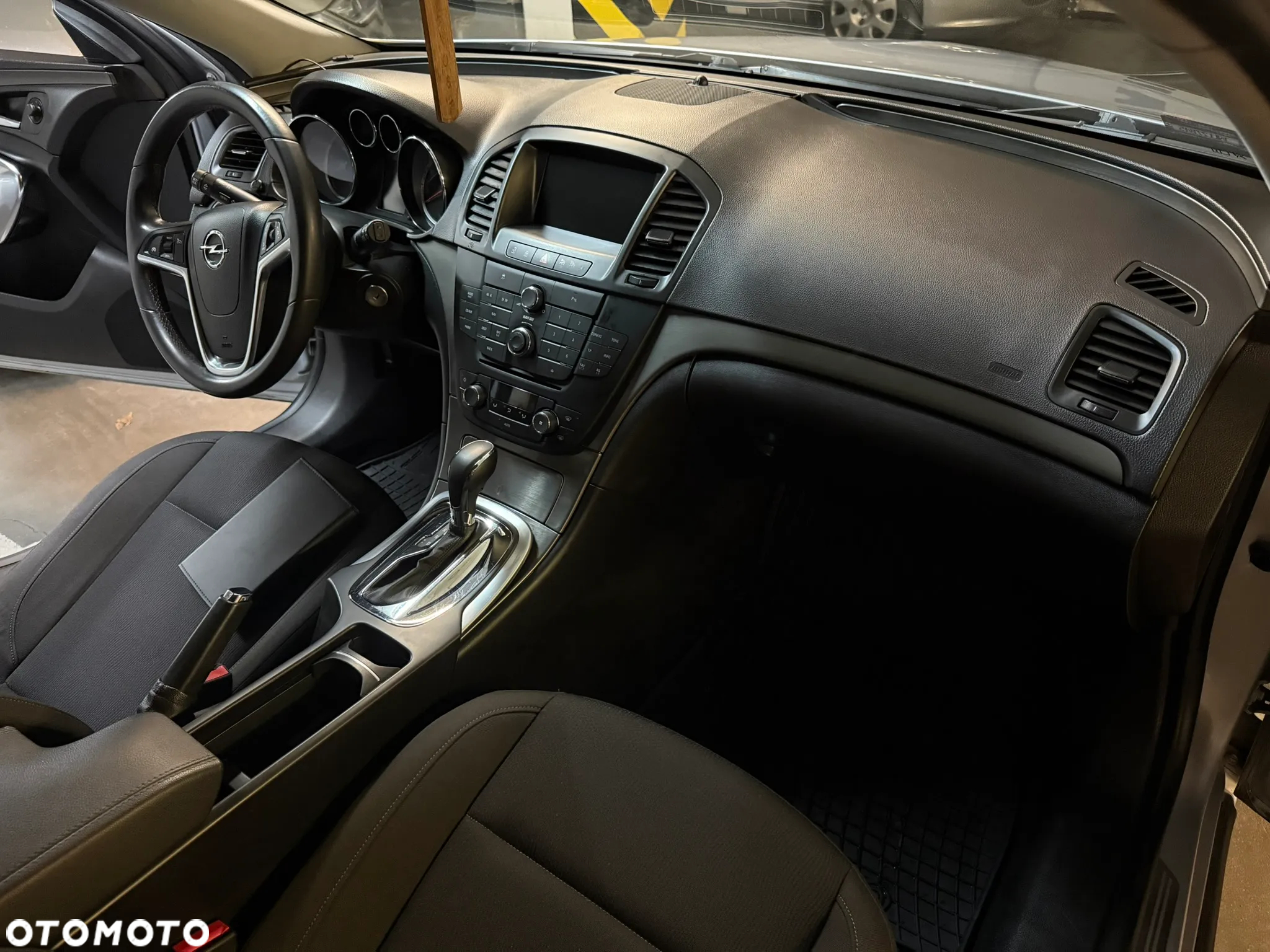 Opel Insignia 2.0 CDTI - 10