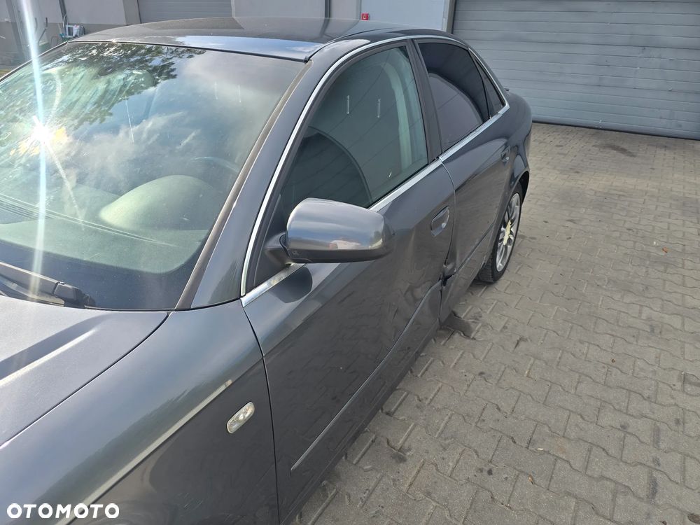 Audi A4 Limousine 2 - 6