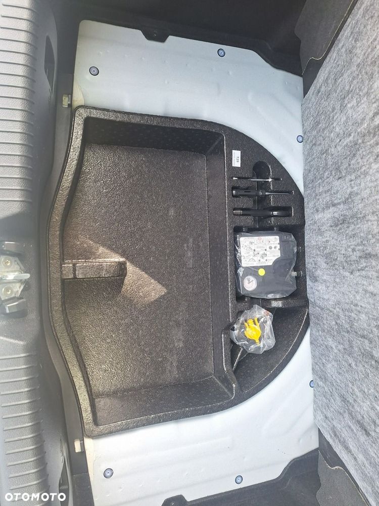 Kia Ceed - 20