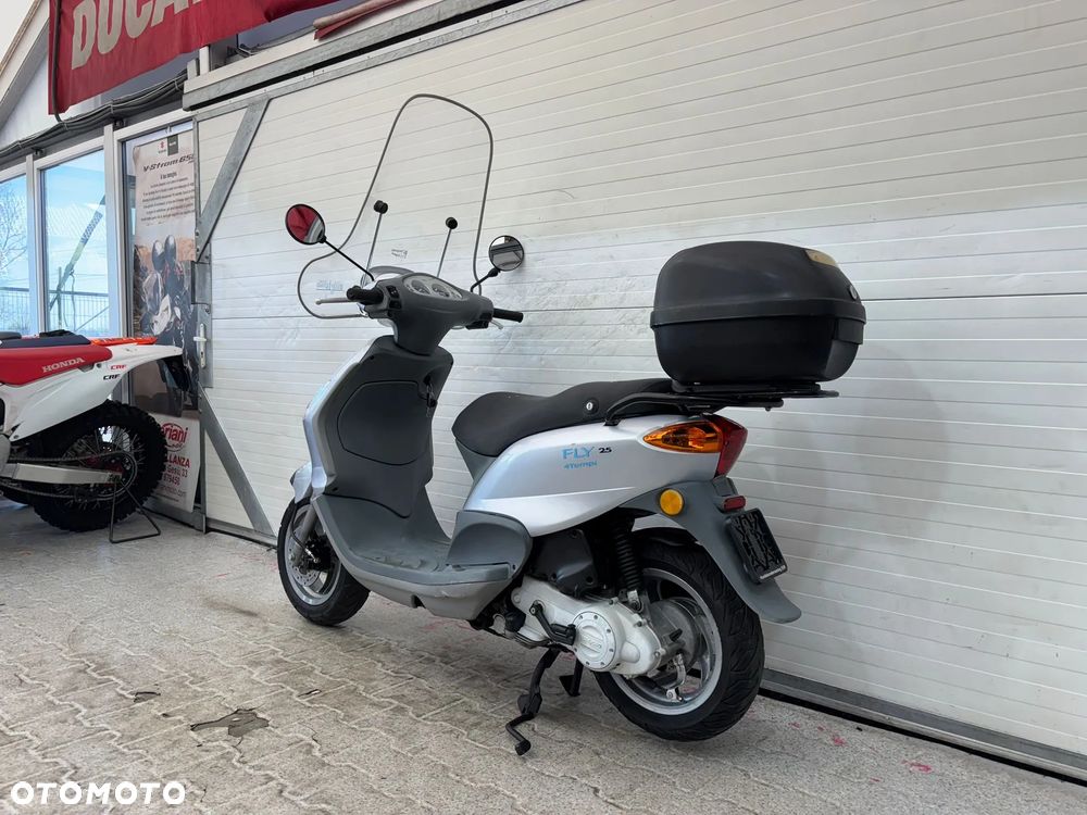 Piaggio FLY - 10
