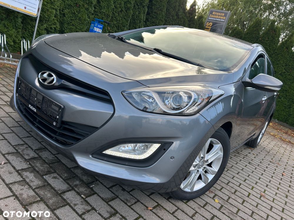 Hyundai i30 1.6 CRDi Fifa World Cup Edition - 3