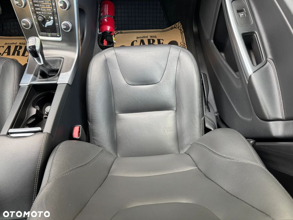 Volvo S60 D2 Summum - 14