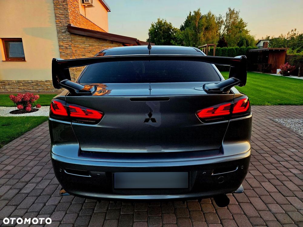 Mitsubishi Lancer - 9