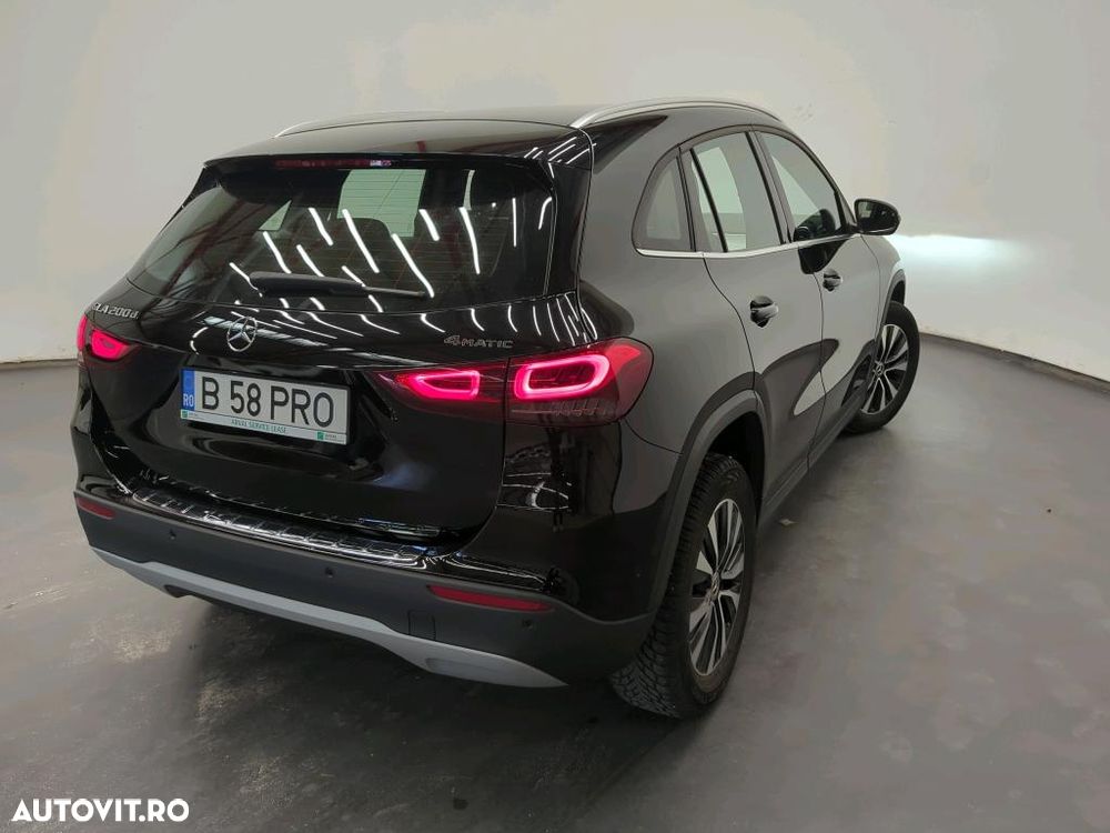 Mercedes-Benz GLA 200 d 4MATIC Aut. - 2