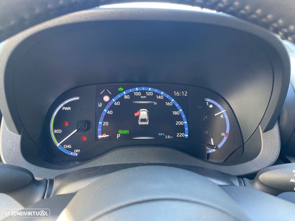 Toyota Yaris Cross - 19