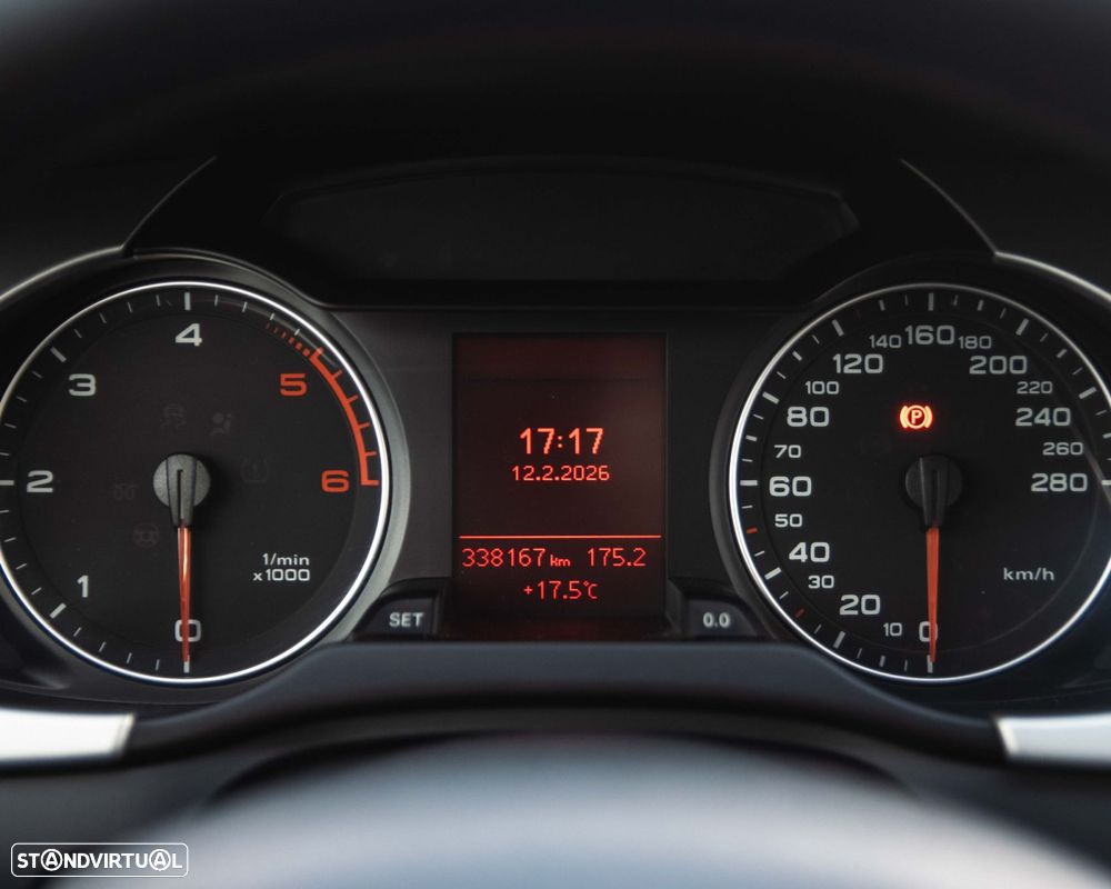 Audi A4 Avant 2.0 TDI - 4